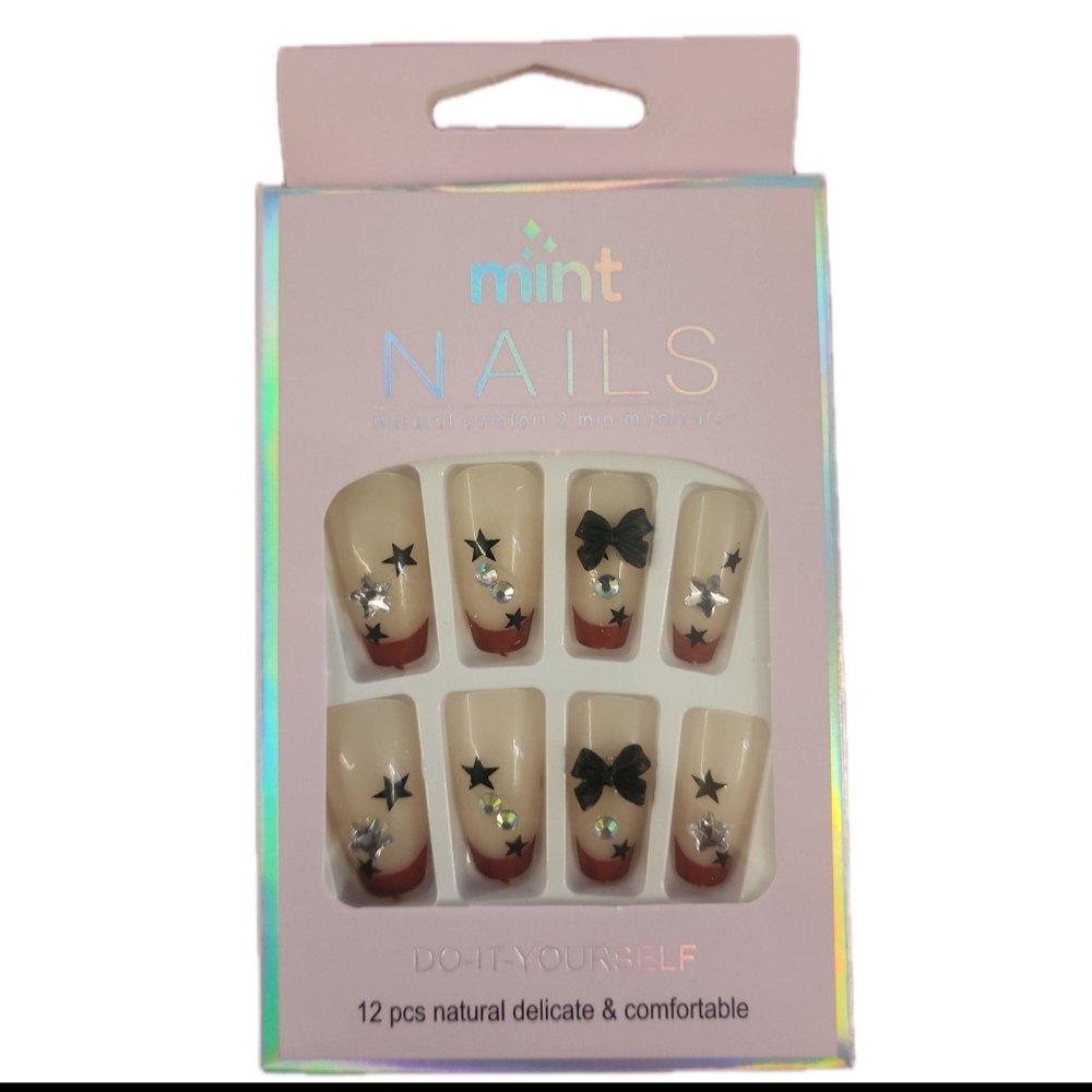 Mint Press-On Nails with Black Bow and Star Accents